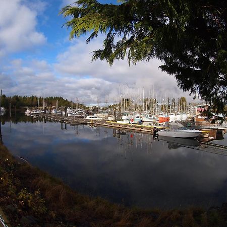 West Coast Motel On The Harbour Ucluelet Bagian luar foto
